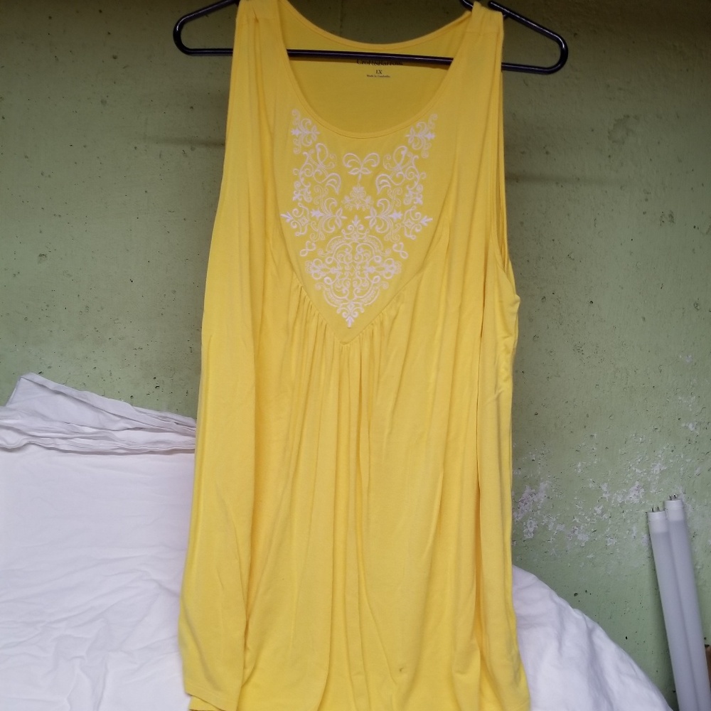 Yellow sleeveless